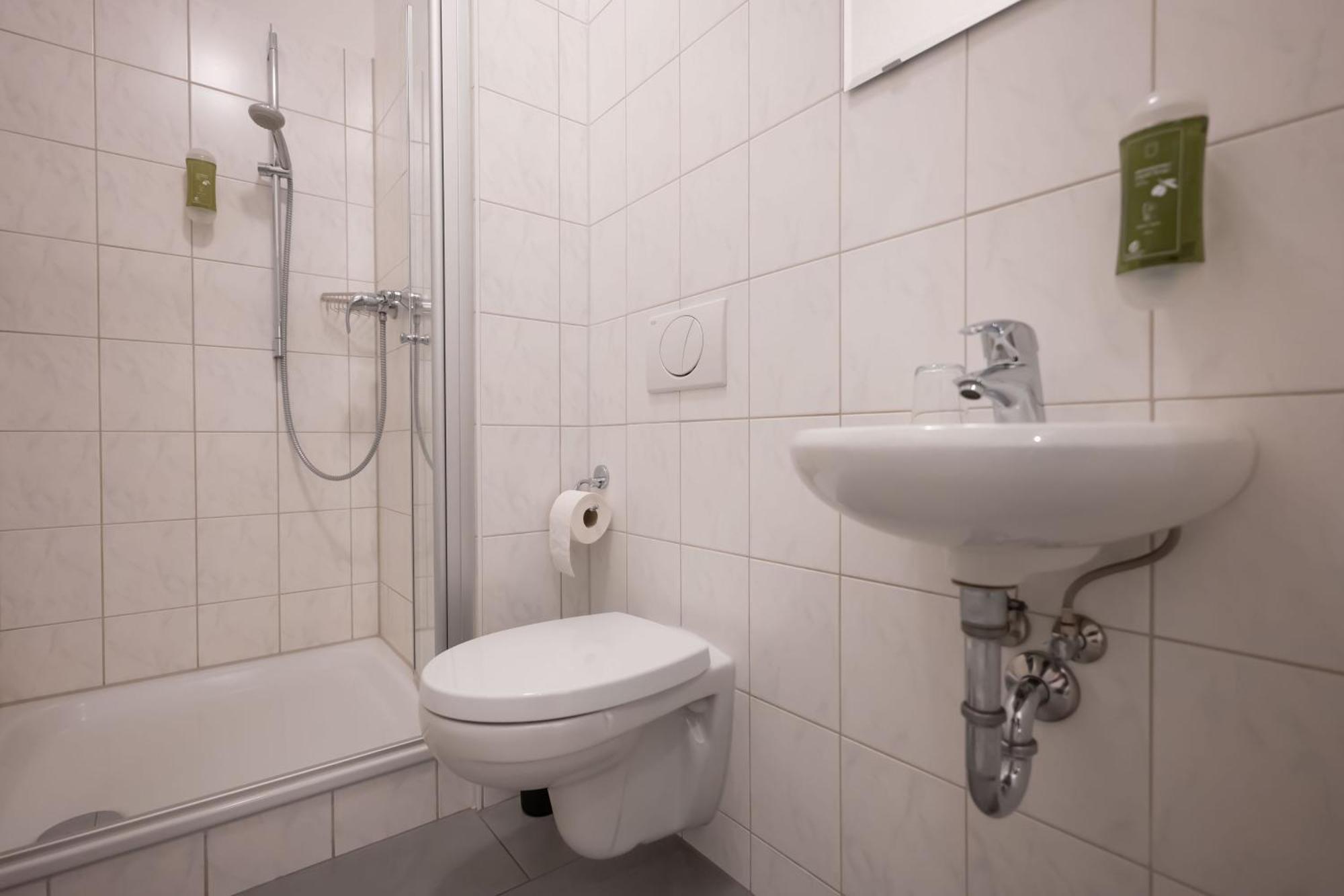 T21 - Apartment Direkt Im Zentrum Mit Parkplatz Chemnitz Bagian luar foto